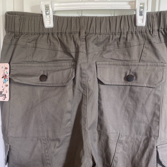 Vine and Valley Quality Utility Pants - Picture 7 of 8